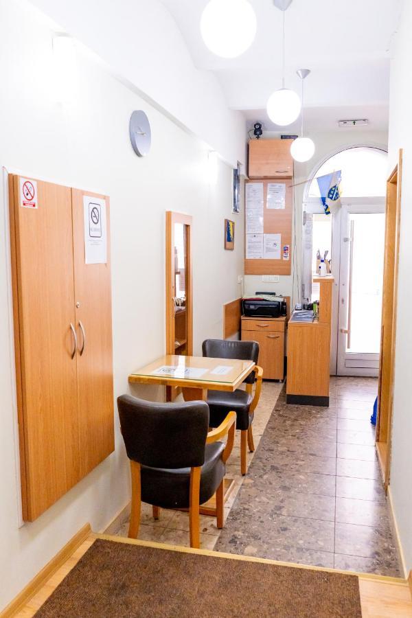 Bascarsija Guesthouse - Private Bath, Tv & Aircon 사라예보 외부 사진