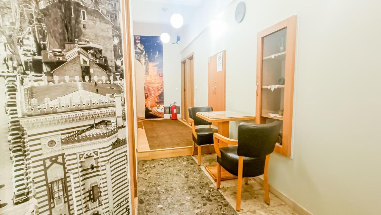 Bascarsija Guesthouse - Private Bath, Tv & Aircon 사라예보 외부 사진