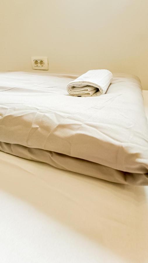 Bascarsija Guesthouse - Private Bath, Tv & Aircon 사라예보 외부 사진