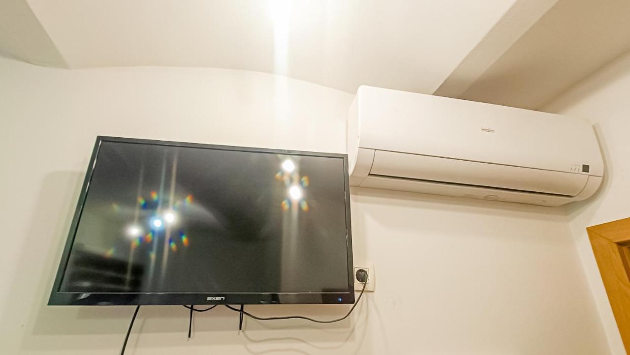 Bascarsija Guesthouse - Private Bath, Tv & Aircon 사라예보 외부 사진