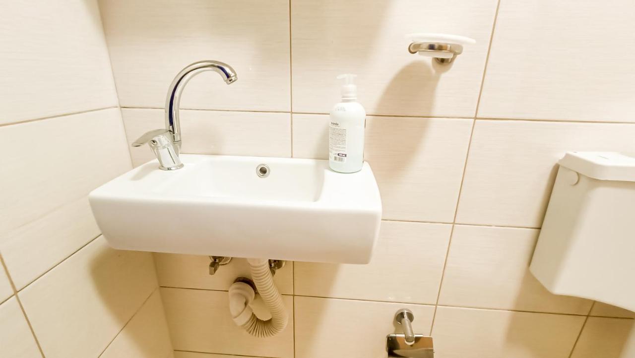 Bascarsija Guesthouse - Private Bath, Tv & Aircon 사라예보 외부 사진